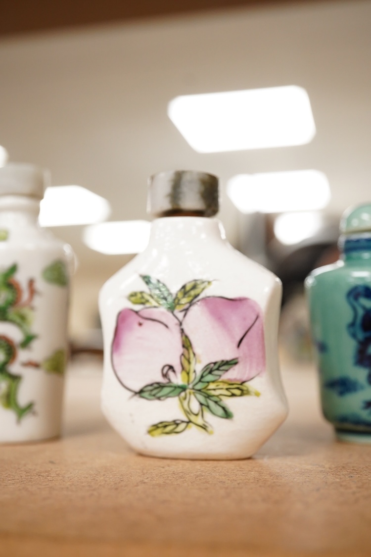 Twenty 20th century Chinese porcelain snuff bottles, in varying condition
